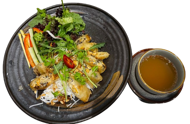 Reisnudelschale (lauwarm) mit Salat